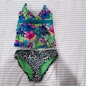 Breaking Waves Girl's 2 Piece Hawaiian Animal Print Swim Suit size 6